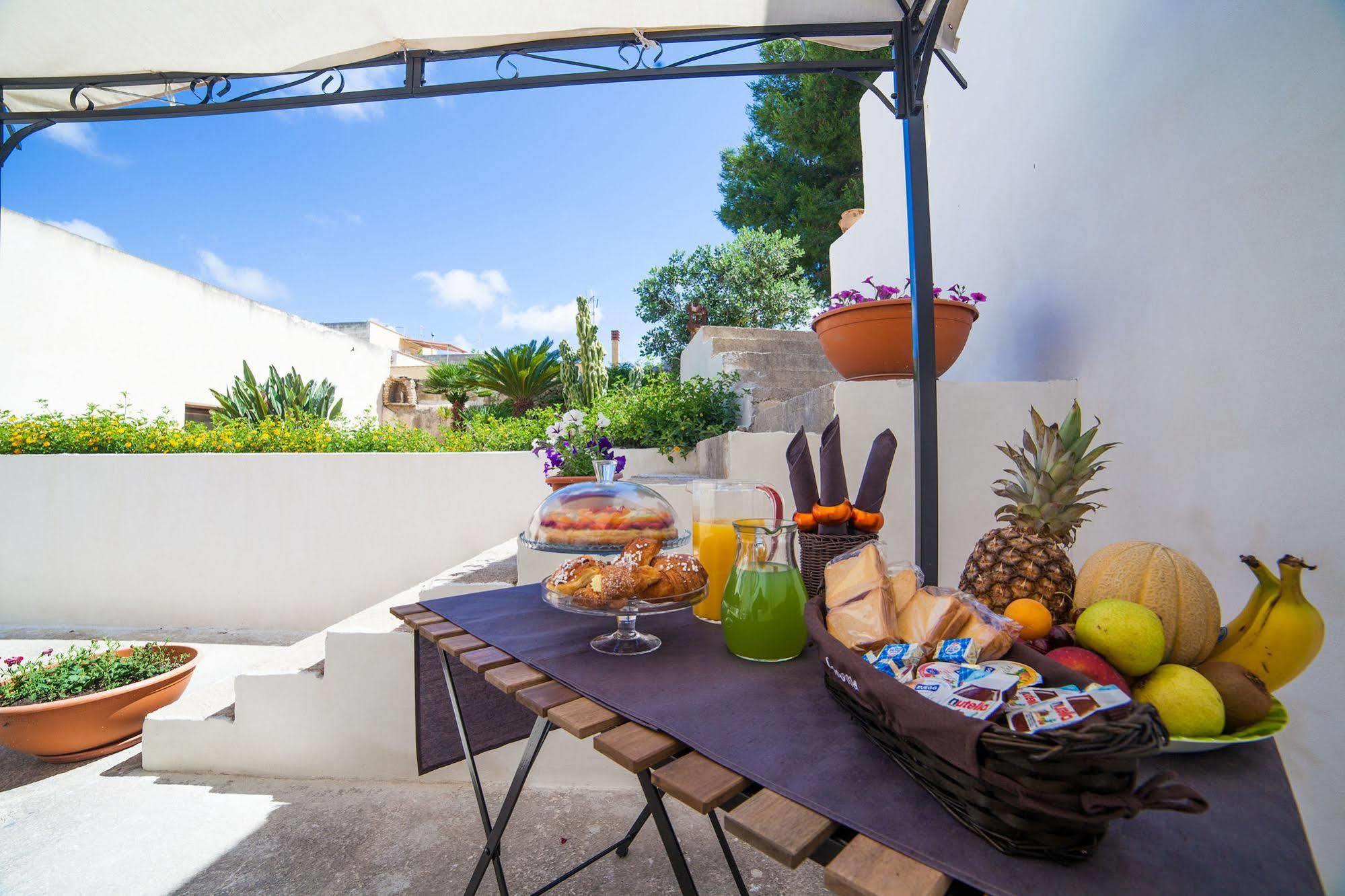 Bianco Sale Trapani Bed & Breakfast Rilievo Eksteriør bilde